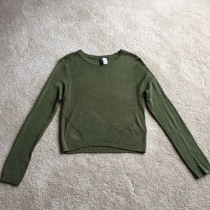 NWOT H&M Crop Sweater